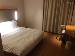 -全季酒店(上海火车站天目西路店)