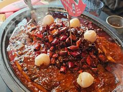 -辣尚瘾·烤鱼·新川菜(交大直营店)