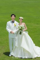 -现代经典婚纱摄影