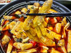-周良天山牛杂城(天山路总店)