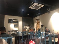 大堂-北平食府·北京烤鸭(北京西站六里桥店)