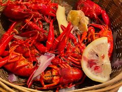 高压锅大蚝小龙虾-乔街深夜食堂·台州菜·高压锅生蚝(杭州总店)