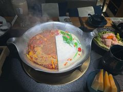 -湊湊火锅·茶憩(南京东路悦荟店)