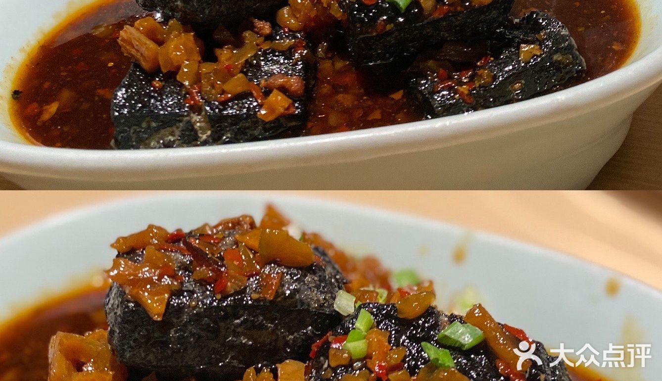 肉汤拌饭和臭豆腐是绝配，不信你试试。