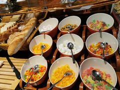 -三英温泉度假酒店-自助餐厅
