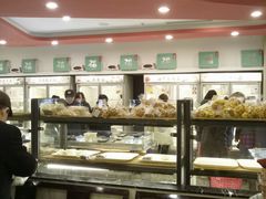 面包甜点陈列柜-鸿瑞興面馆(梅岭店)