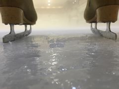 -正佳冰河湾真冰滑冰场