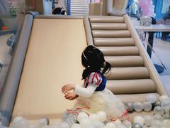 -KIDults童伴儿亲子餐厅(达美中心广场店)