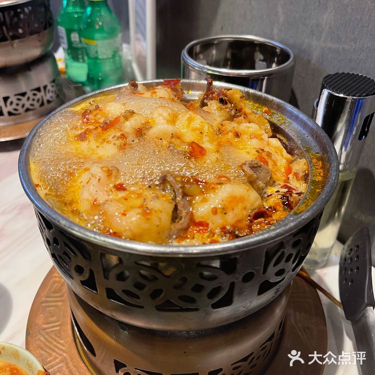 最近特别想吃烤肉和火锅 没想到这家店实现了烤肉自由和