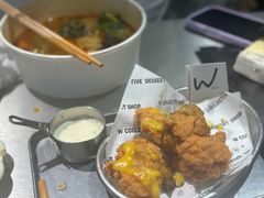 -W COLLECTIVE  DESSERT SHOP