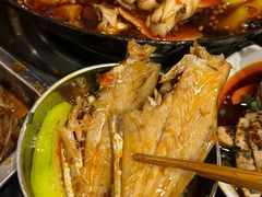 -鸿顺老铁锅美蛙鱼府(解放碑店)