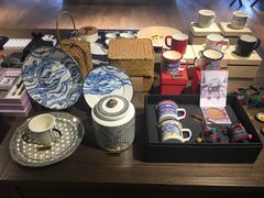 -光海书局(南京东路第一百货店)