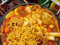 -贵宾庄炸酱面·韩式料理(高区店)