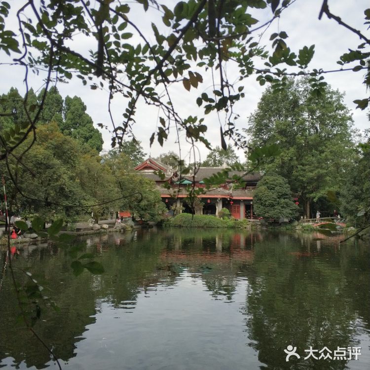成都周边游攻略｜都江堰景区拍照指南