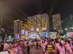 -吾遇酒店(深圳火车站罗湖口岸店)