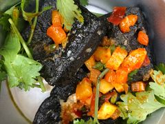 -黑色经典臭豆腐·湖南特产(步行街店)