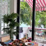 粉粉嫩嫩的海边泰菜餐厅，少女心满满的仙境