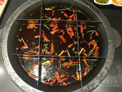 -疯狂的筷子老灶九宫格火锅