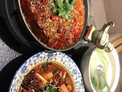 -万重锦·人文川菜馆(骡马市店)