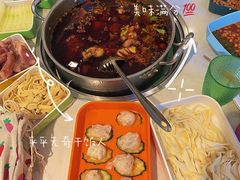 -蛙两只美蛙鱼头火锅(恒茂店)