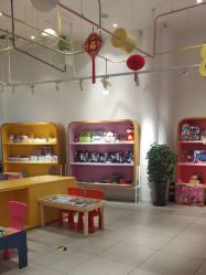 -玩元素·家庭游乐成长中心(香格里拉店)