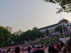 -重庆人民广场