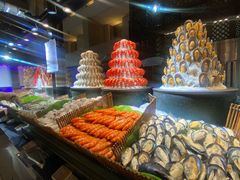 -朗丽兹自助餐厅