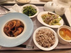 -玥奢国际母婴护理中心(滨江宝龙店)