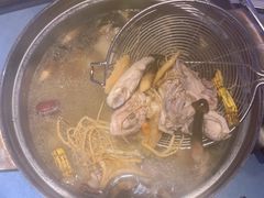 -千岛蚝高压锅生蚝·人参火锅(白云万达店)