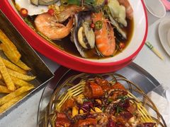 -老东镇啤酒屋海鲜加工·蒸汽海鲜·海鲜烧烤(台东店)