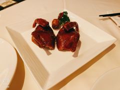 玻璃脆皮乳鸽-利苑酒家(宜安广场店)