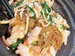 蒜蓉粉丝蒸虾-洪兴砂锅·融合砂锅菜(三站店)