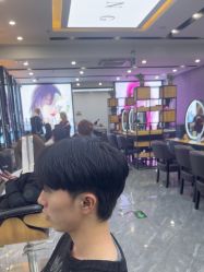 -藤野造型烫染·漂发