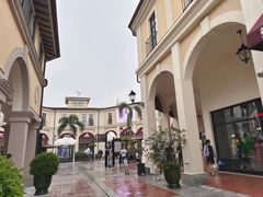 -佛罗伦萨小镇广佛名品奥特莱斯(疏港路店)