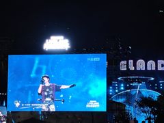 -万绿园