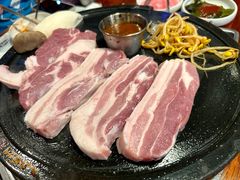 -Dombe豚(黑猪肉街店)