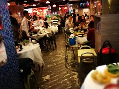 大堂-鲜入围煮花胶鸡海鲜火锅