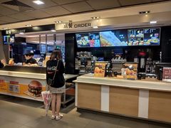 -麦当劳(新华路步步高店)
