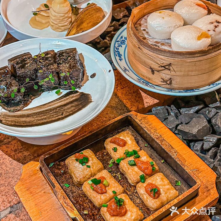 被这家古色古香徽菜馆的栗子焖饭馋哭了……