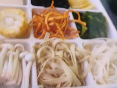 -一席地·本地鸡窝·杭帮鸡火锅(萧山银隆百货店)