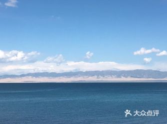 没有拍到中老年阿姨的丝巾展！