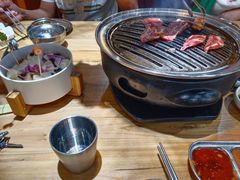 -汉城烤肉·黑金冠(华山路店)