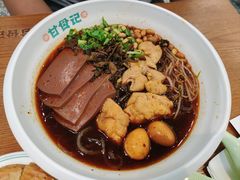 招牌血旺肥肠粉-甘食记·成都肥肠粉(汕头万象城店)