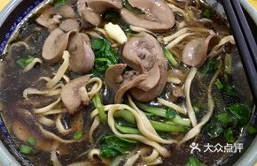 Stir-fried Pork Kidney with Guogai Noodles