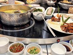 -煲王粤菜餐厅(中侨中心店)