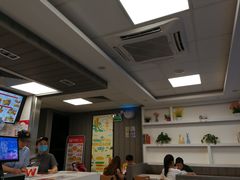 大堂-华莱士·全鸡汉堡(沙井博岗店)