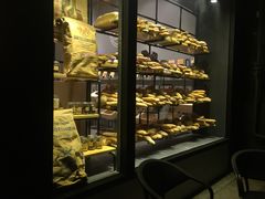 面包甜点陈列柜-面包谷Grains n' Beans(九号公馆店)