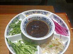 老北京炸酱面-老北京炸酱面·烤鸭(前门店)