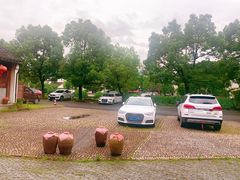 -知鱼轩