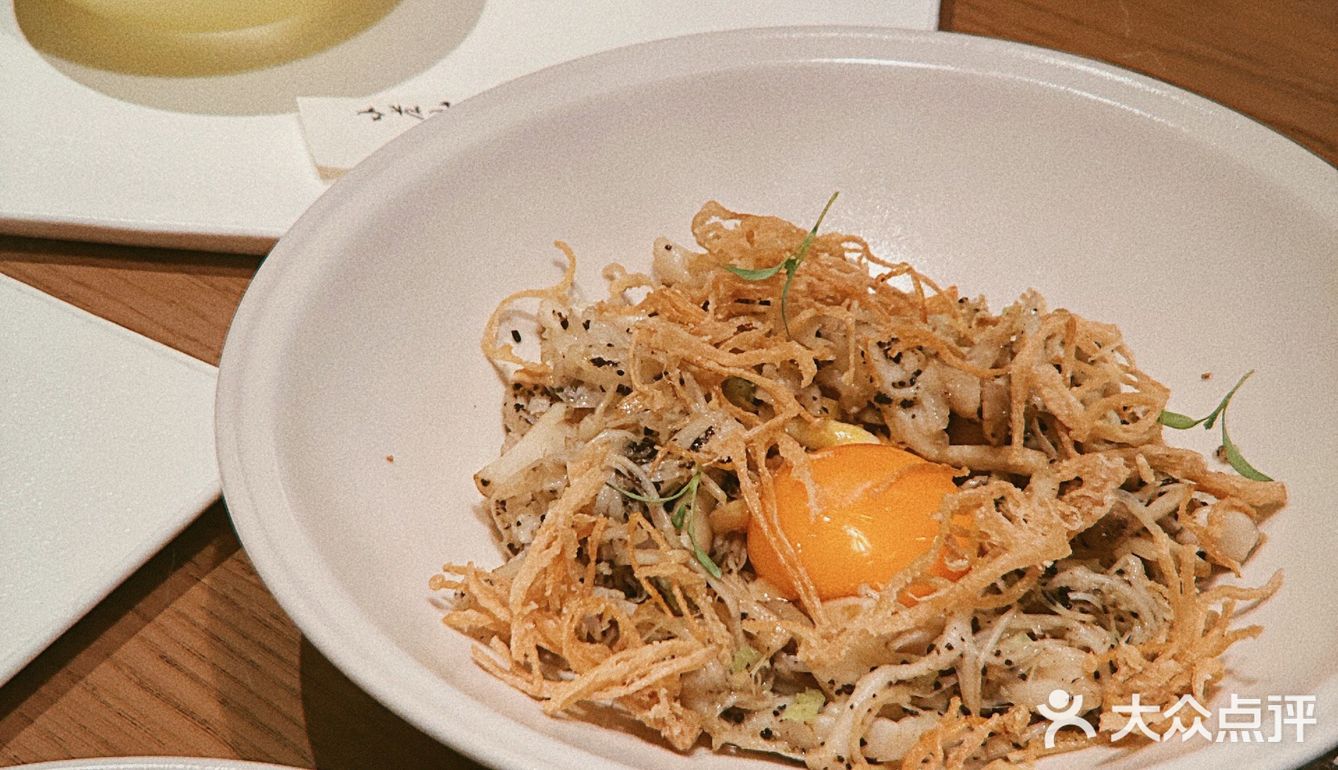 北京探店｜置身烟火气雲境里的中式美学餐厅